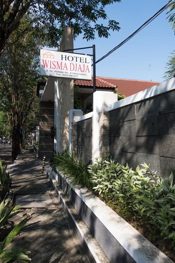 Hotel Wisma Djaja Syariah Bojonegoro Eksteriør bilde